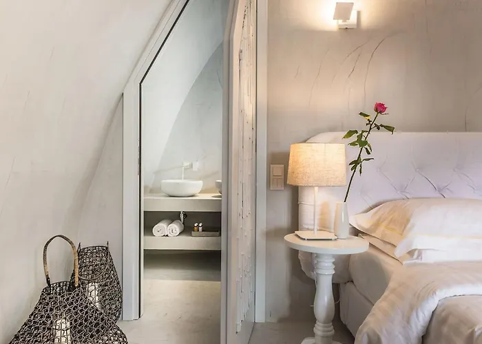 Lejlighed Magical Blu Honeymoon With Indoor Heated Jacuzzi Fira (Santorini)